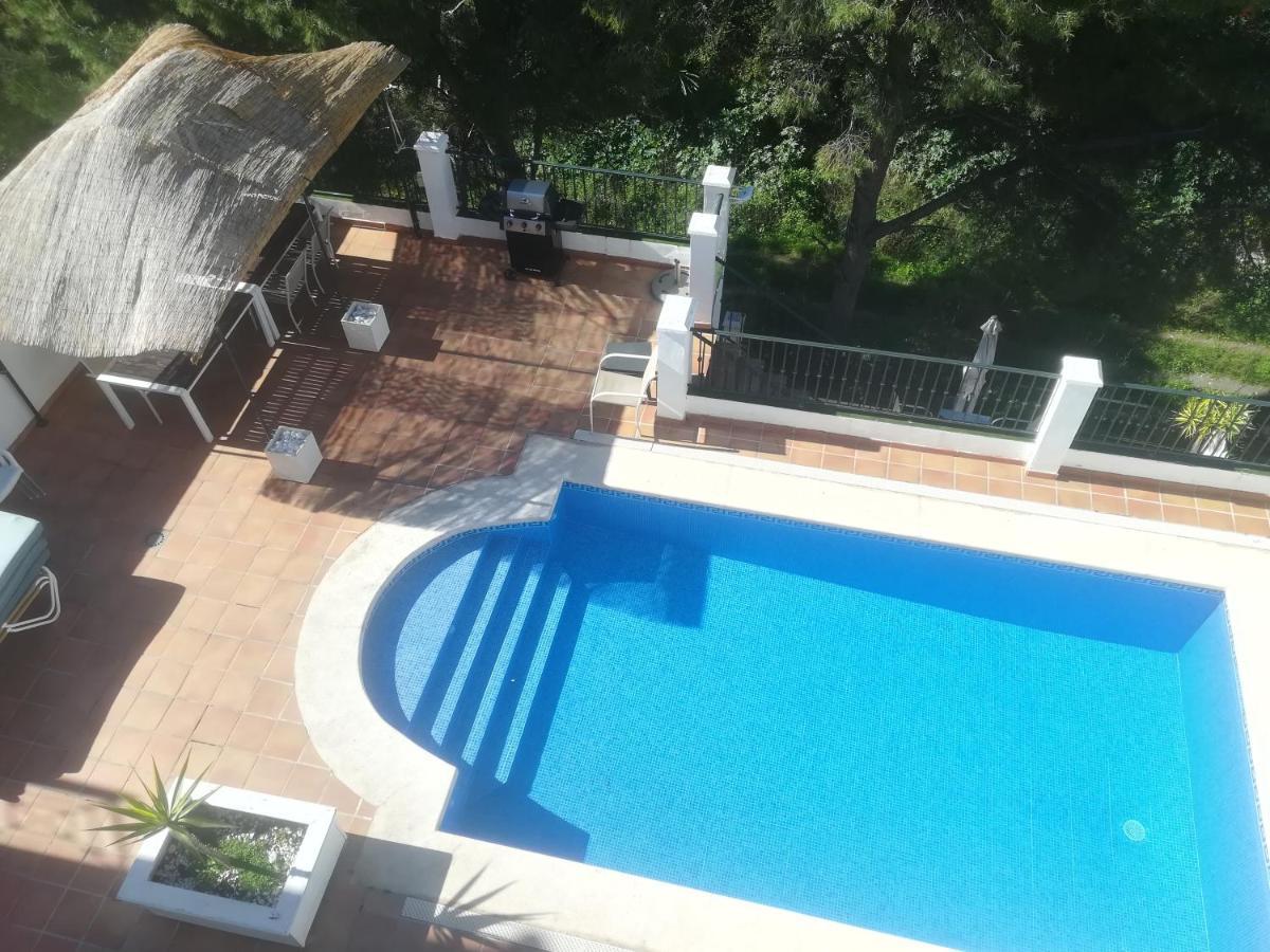 Burriana Holiday Apartments Nerja Bagian luar foto