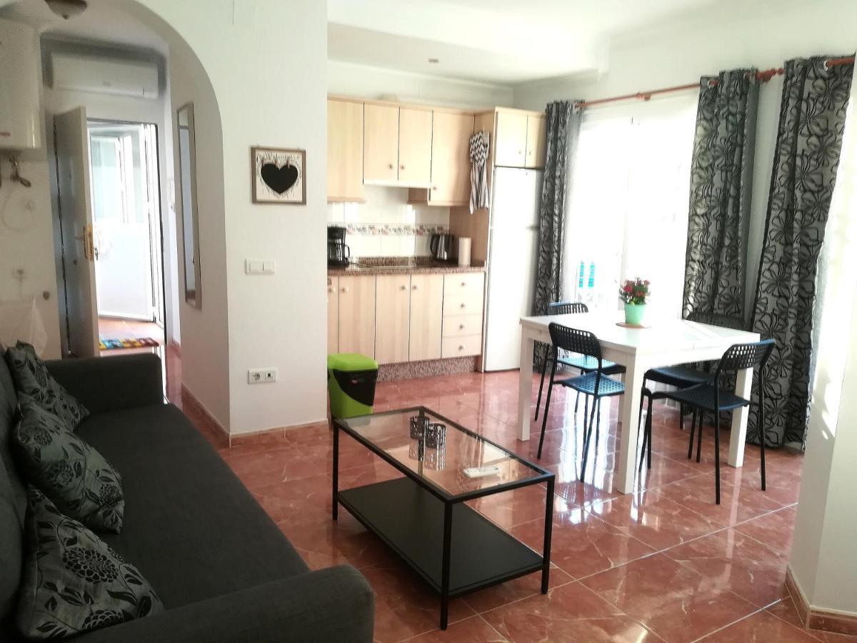 Burriana Holiday Apartments Nerja Bagian luar foto