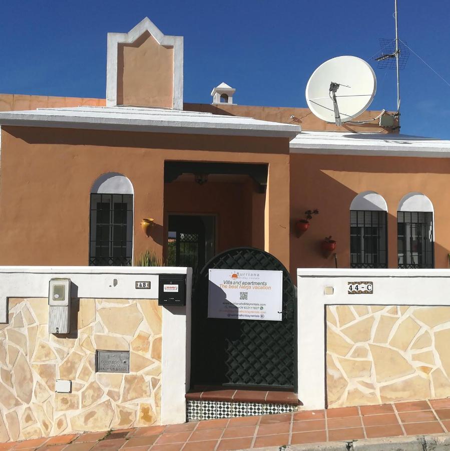 Burriana Holiday Apartments Nerja Bagian luar foto