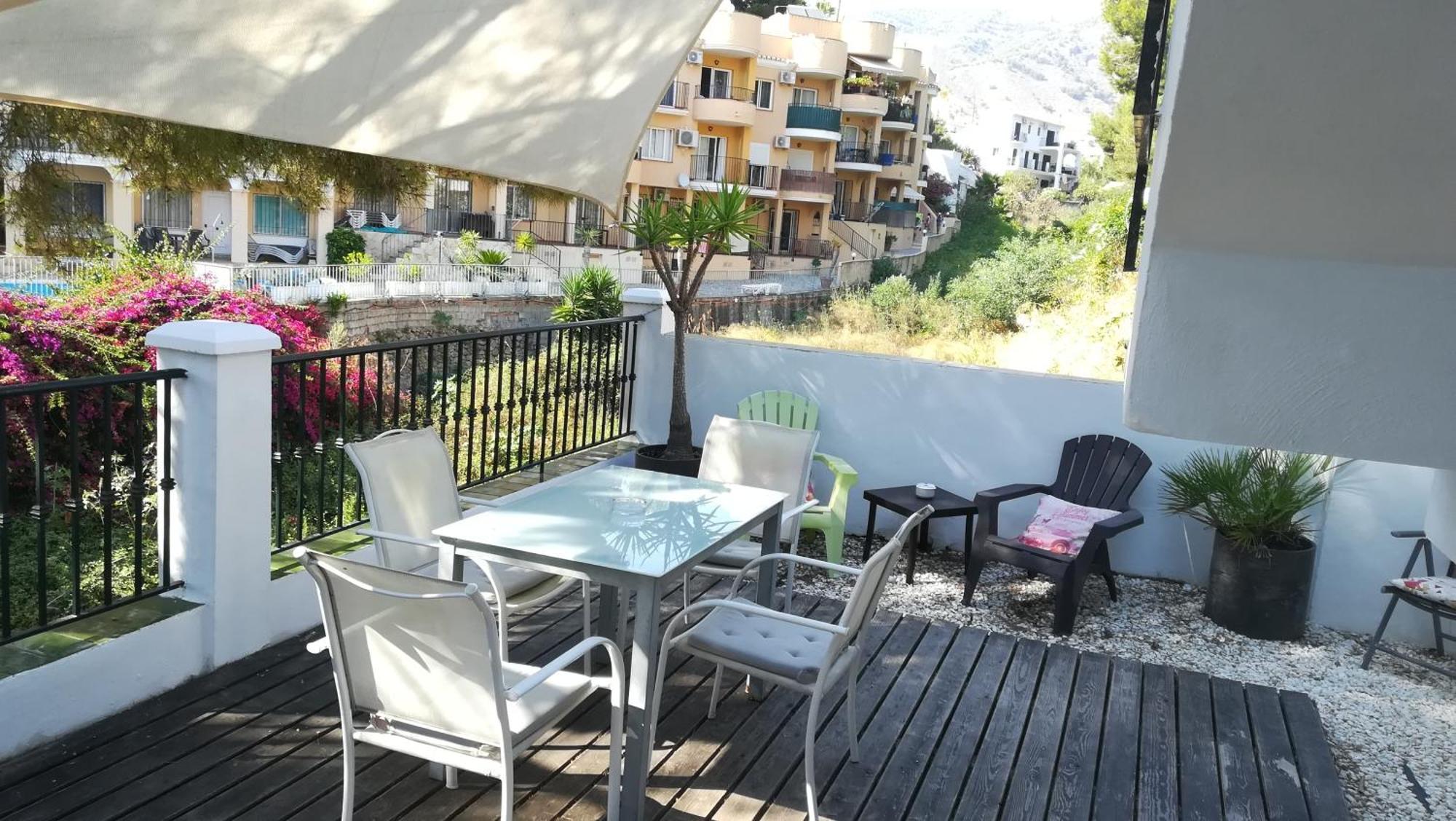 Burriana Holiday Apartments Nerja Ruang foto